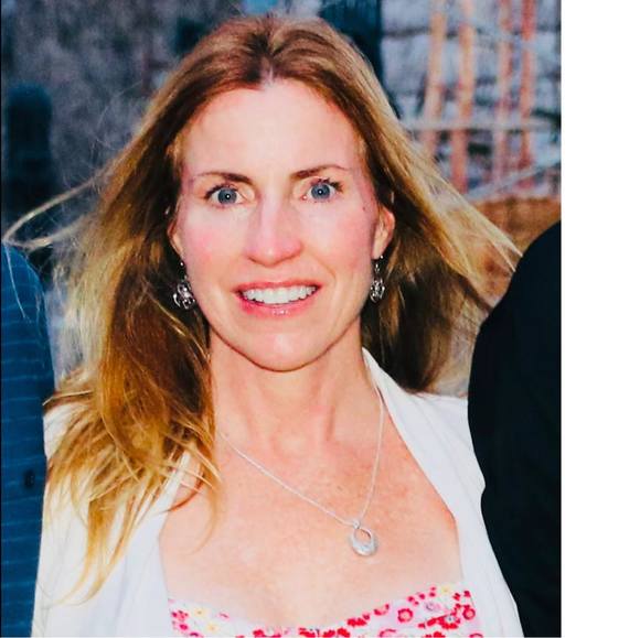 Meet your Posher, Angie - Picture 1 of 1